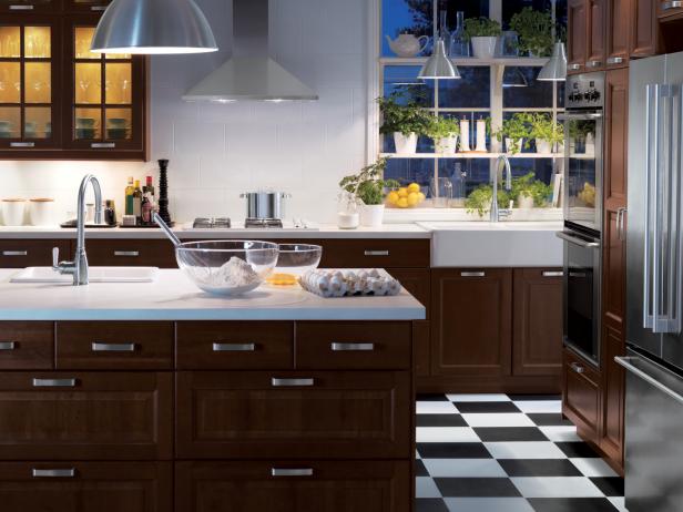 4 Kitchen Renovation Tips to Save Money