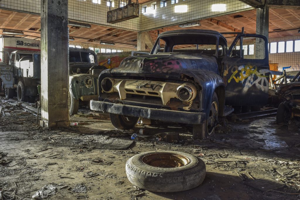 Getting Your Old Car Scrapped? Everything You Can Do for the Best Price