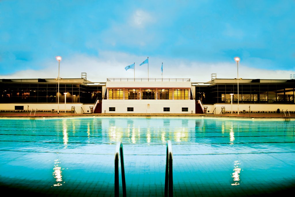 Do: Hillingdon Sports & Leisure Complex