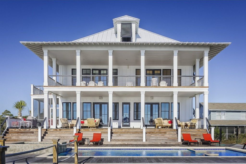 5 Tips for Residential Roof Maintenance and Inspection That Homeowners Should Know