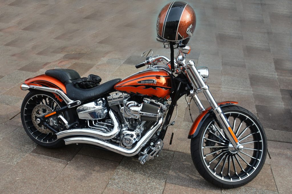 Mistakes One Should Avoid Before Buying a Motorcycle Helmet