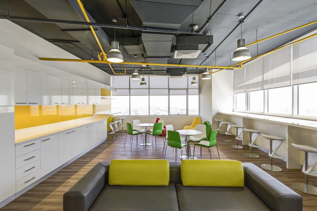 How to Get Commercial Level Cleaning Done for Your Workplace?