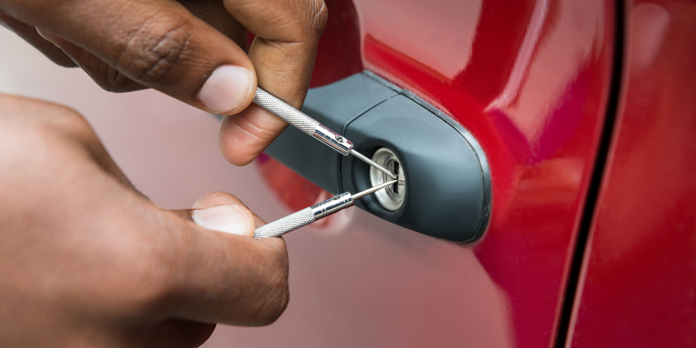 I Locked My Keys In My Car Who Do I Call For Free