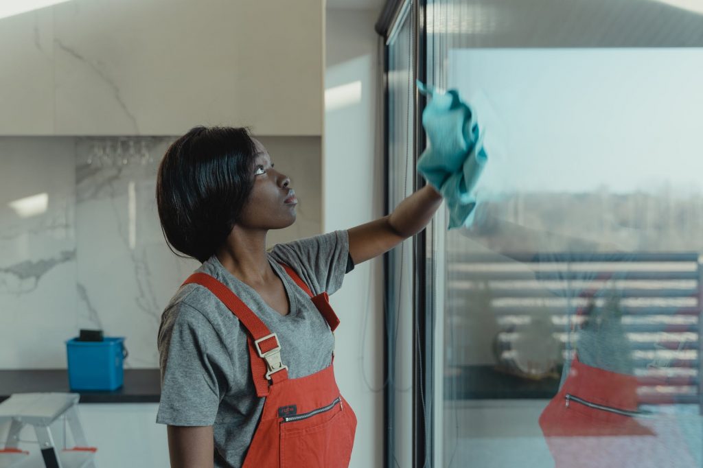 3 easy ways to hire a house wash company