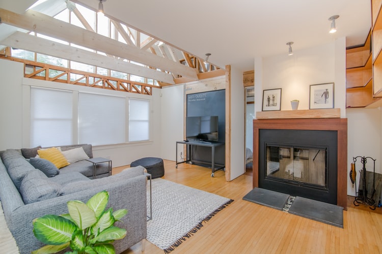 Top 5 Reasons Most Homeowners Believe Selecting Professional Contractor Is  Better than DIY