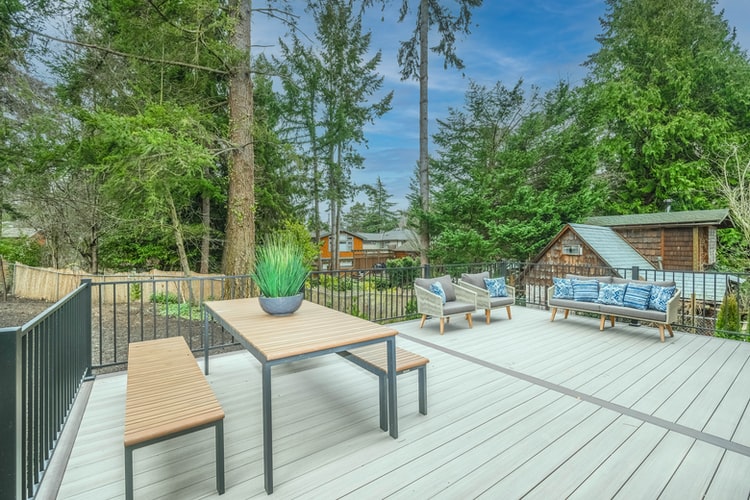 Expert DIY Tips To Help Build Your Perfect Outdoor Decking