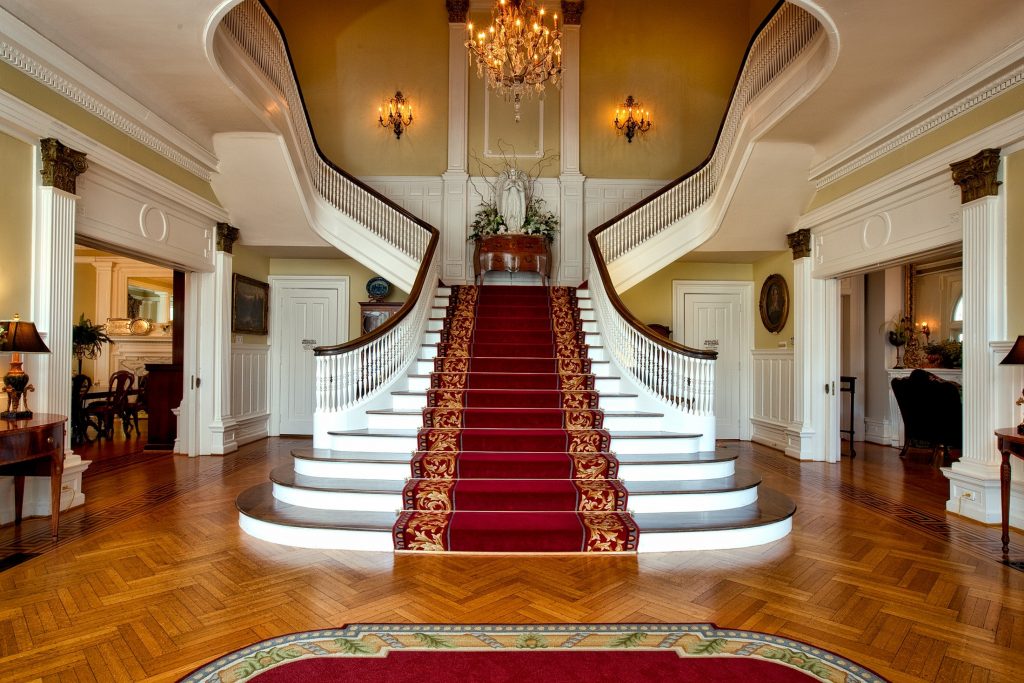 Confused About Stair Carpet Fabrics? Know About the Best Ones That May Suit Your Needs