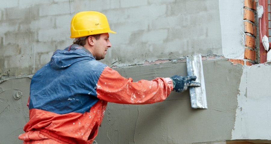 What is the Difference Between Plastering and Rendering