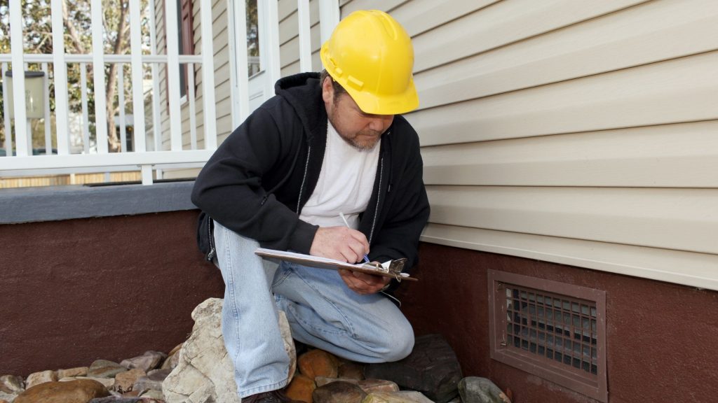 7 HOME MAINTENANCE TIPS FOR YOUR NEW HOME