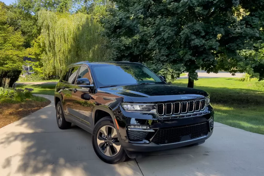 Electric Jeep Grand Cherokee